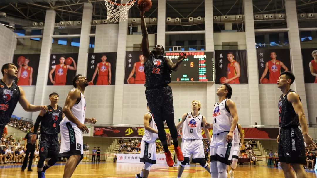 一起改写世 一起改写世